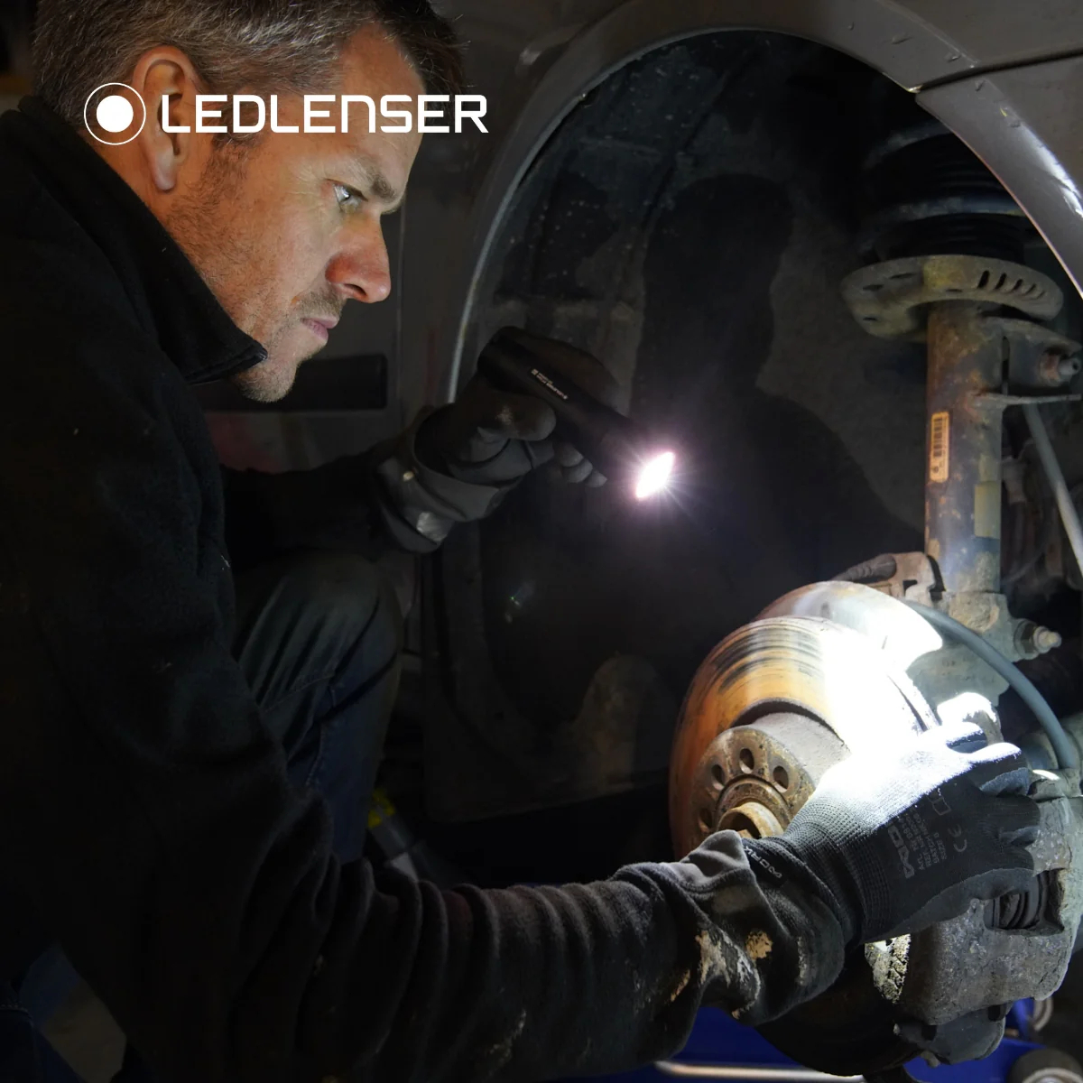 Lanterna LEDLENSER P7R SE Reincarcabila 1100lm raza luminoasa 220m