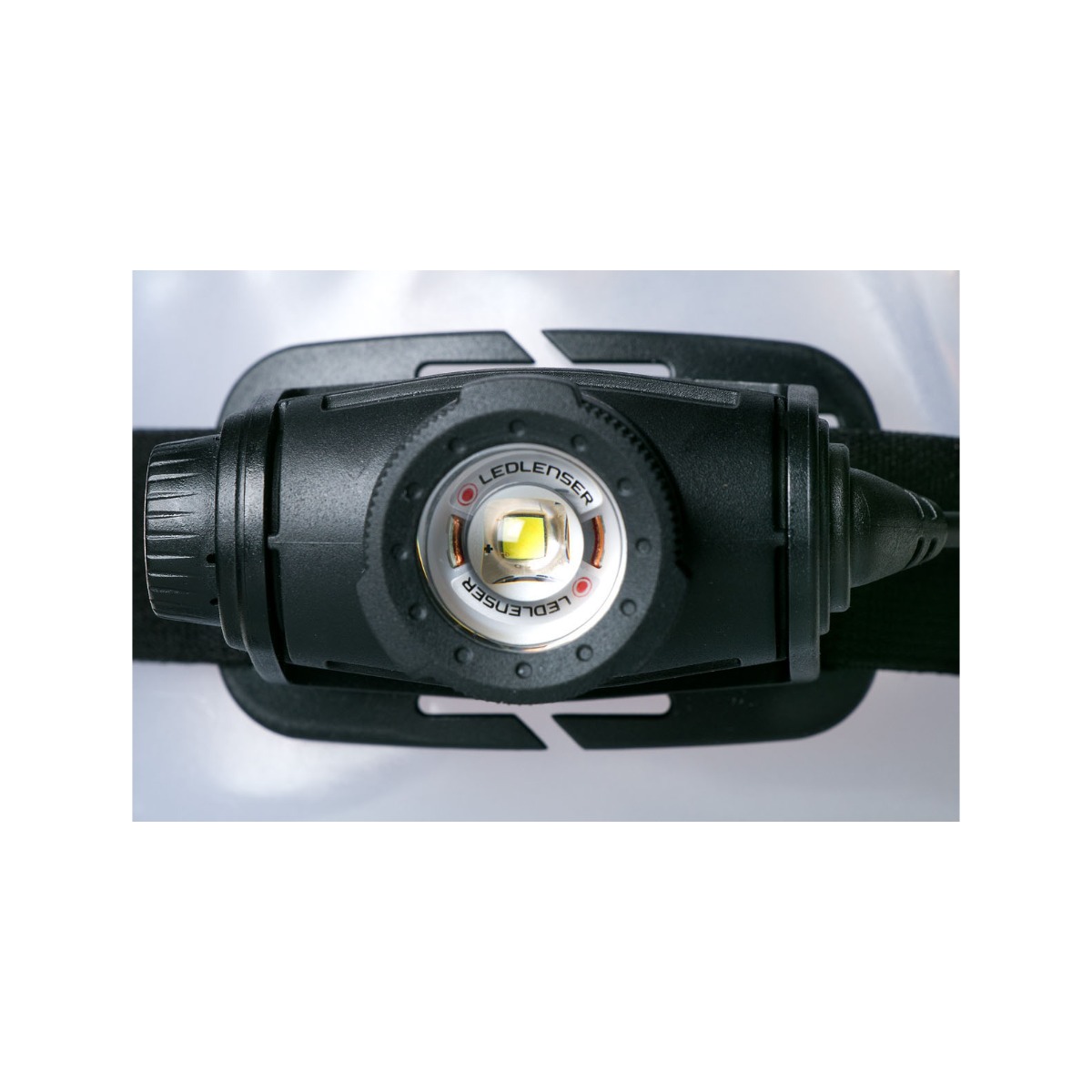 Lanterna de cap LEDLENSER H5R CORE Reincarcabila 500lm raza luminoasa 200m